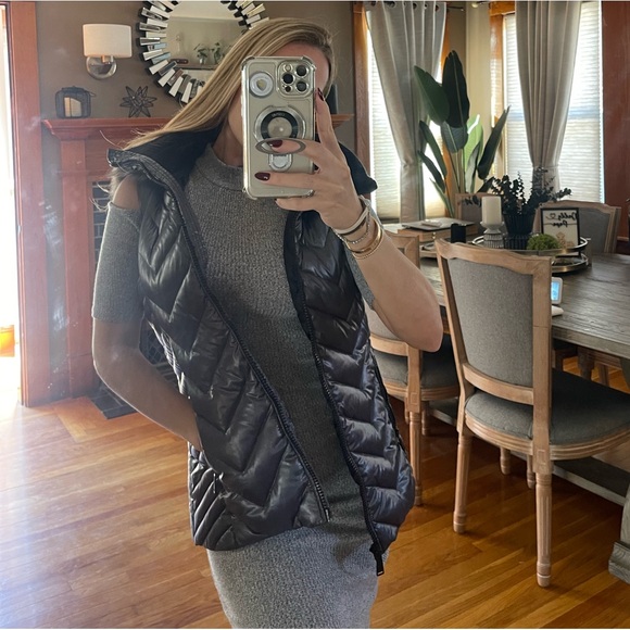 BCBGeneration vest with faux fur collar - Picture 6 of 12